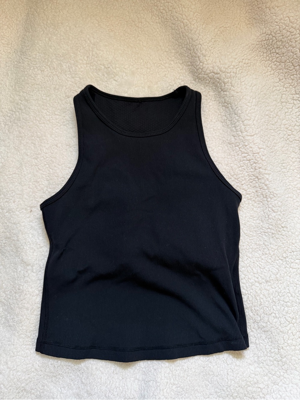 Vuori Black Ribbed Tank - Sleek Sleeveless Knit
